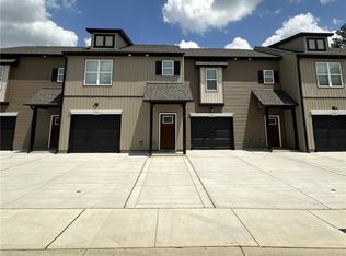 1135 Elk Knob Trl, Fayetteville, NC 28314