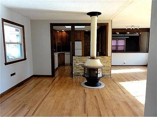 4th image of 1713 W 21st St