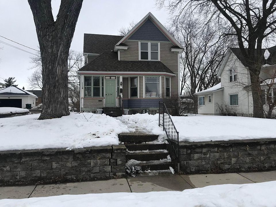 2nd image of 224 Church St
