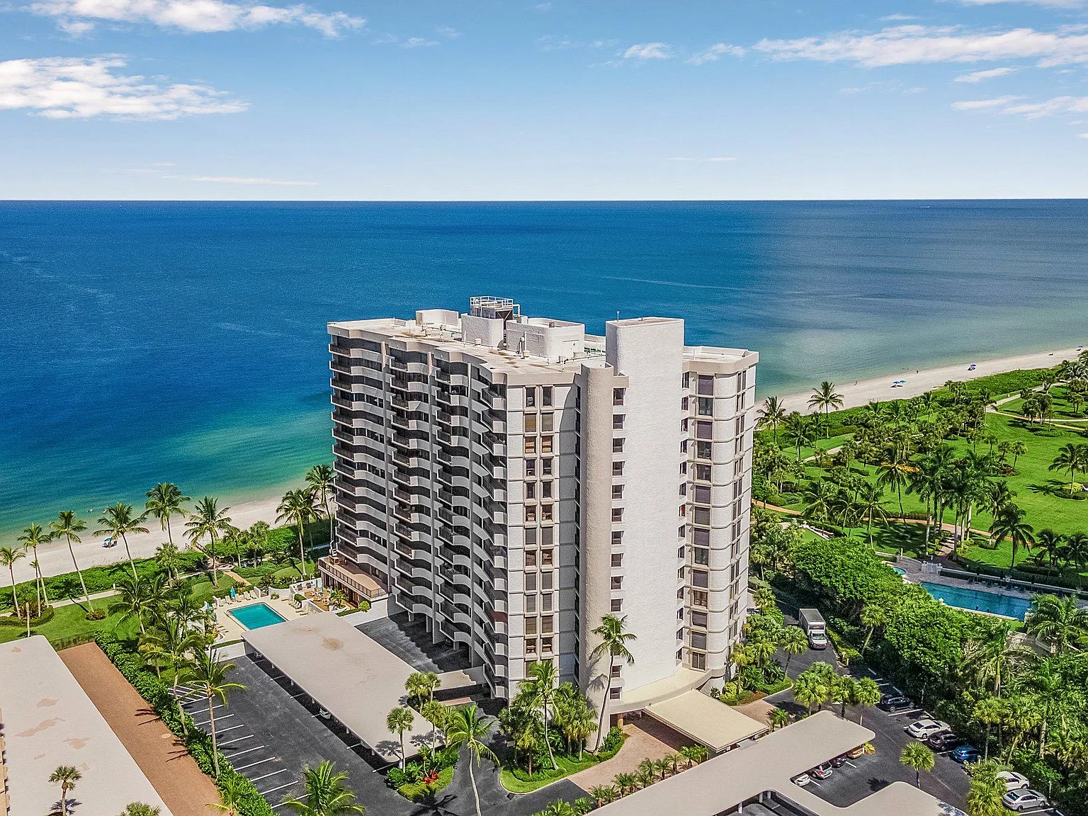 4005 Gulf Shore Blvd N — Photo 4