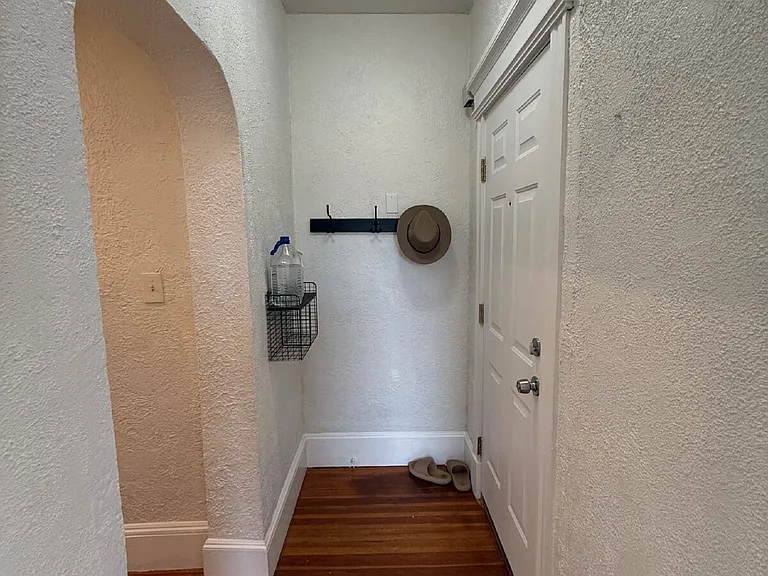 221 Shurtleff St #6 — Photo 14