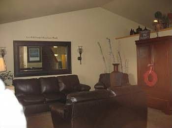 2nd image of 1565 Norwood Ln