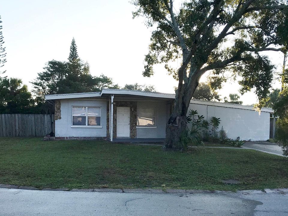 1st image of 1545 Hillcrest Dr