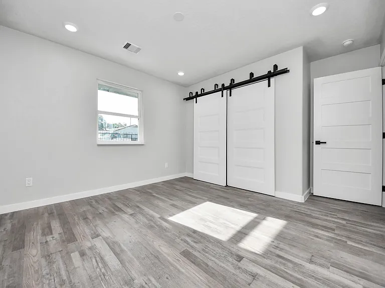 6201 Batterson St — Photo 48