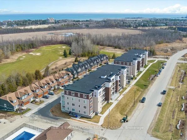 17 Spooner Cres #307, Collingwood, ON L9Y 1T3