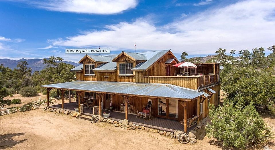 1st image of 63350 Pinyon Dr