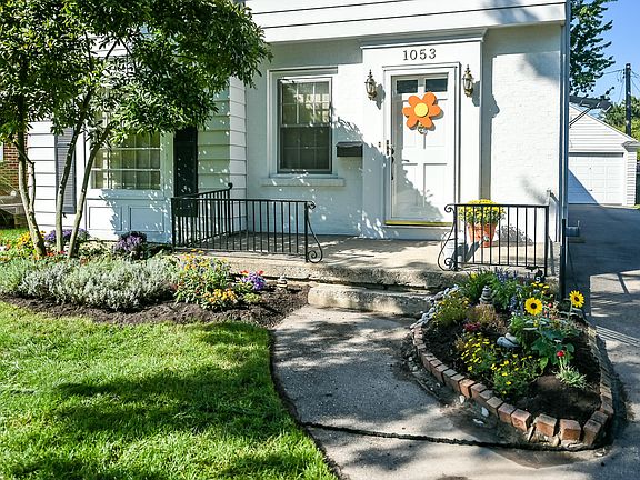 5th image of 1053 Lake Grove Ave SE