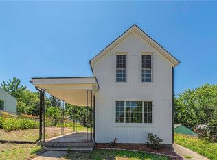 1416 4th Ave, Leavenworth, KS 66048