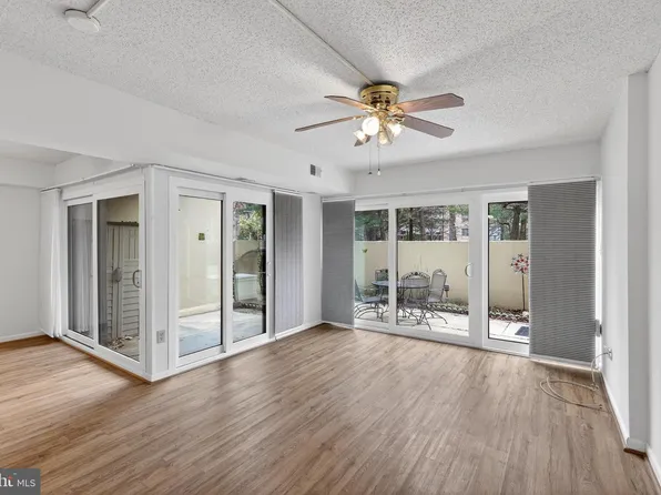 2921 N Leisure World Blvd Unit 117, Silver Spring, MD 20906