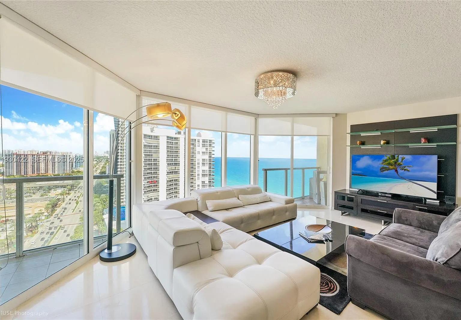 La Perla Condo — Photo 4