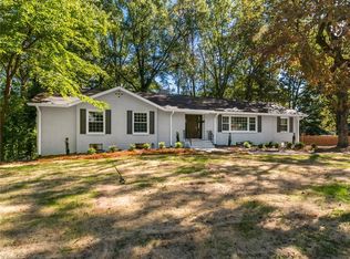 204 Mistletoe Dr, Greensboro, NC 27403