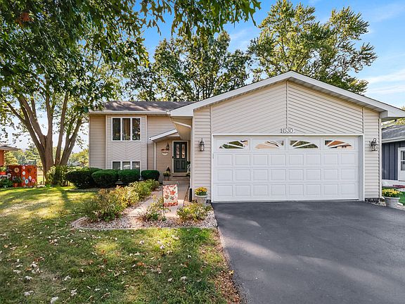 3rd image of 1530 Happy Valley Rd