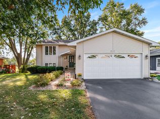 1530 Happy Valley Rd, Crown Point, IN 46307