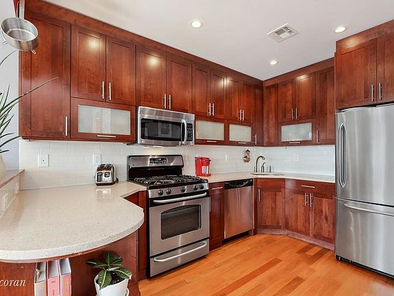 4th image of 95 Dikeman St #3