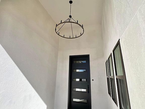 4th image of 4760 E San Pedro St