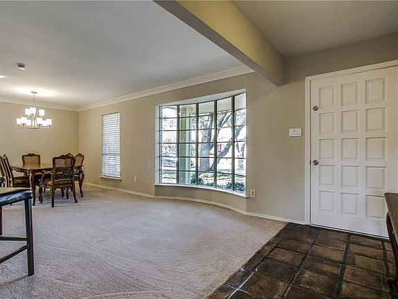4th image of 2708 S Hillbrier Cir