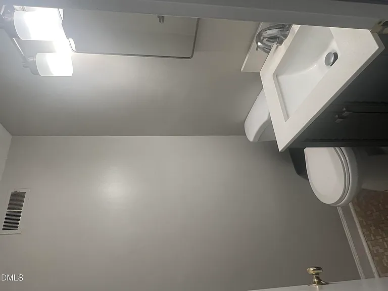 1002 Willow Dr #53 — Photo 3