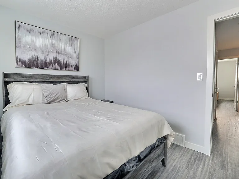 5111 E Primrose Green Dr — Photo 36