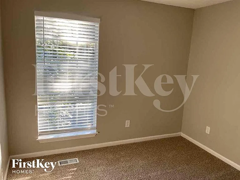 2625 Denise Dr — Photo 7
