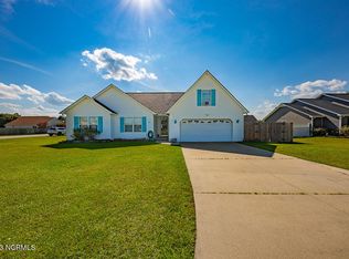811 Fir Trl, Havelock, NC 28532