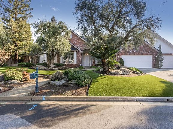 2nd image of 10134 N Ponderosa Dr