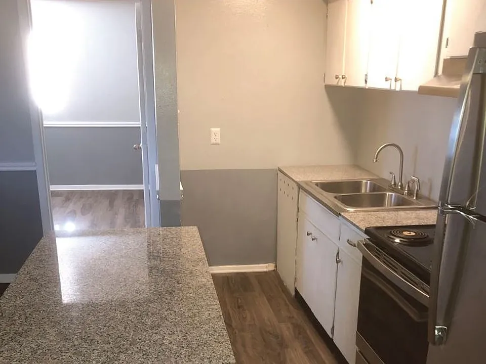 Silver Park Apartments