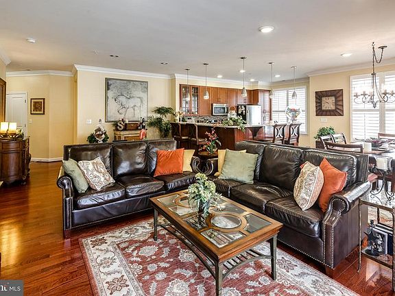 5th image of 17 Clay Lodge Ln Unit 101