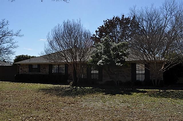 1st image of 116 Suburban Dr