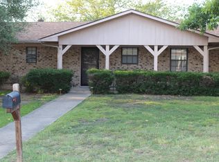 912 Mockingbird, Wolfe City, TX 75496