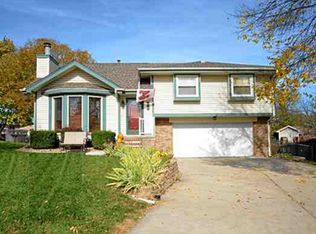 8720 Sarpy Cir, Ralston, NE 68127