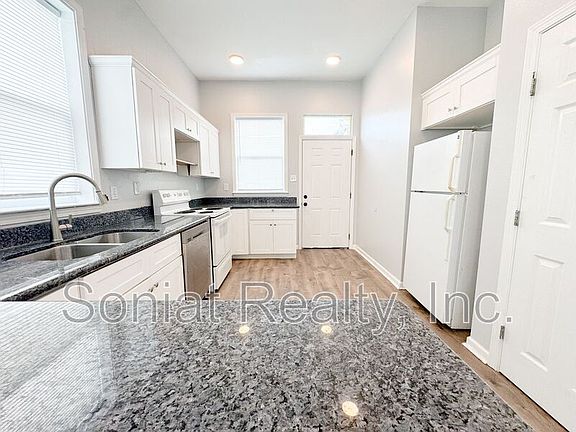 3rd image of 9000 Edinburgh St
