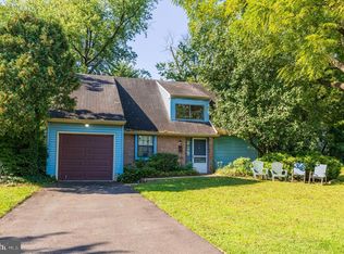 1610 Melrose Ave, Melrose Park, PA 19027