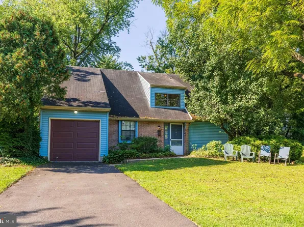 1610 Melrose Ave, Melrose Park, PA 19027