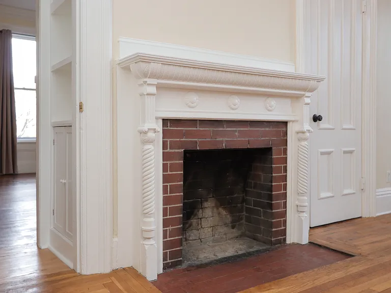 1851 Northampton St #1L — Photo 9