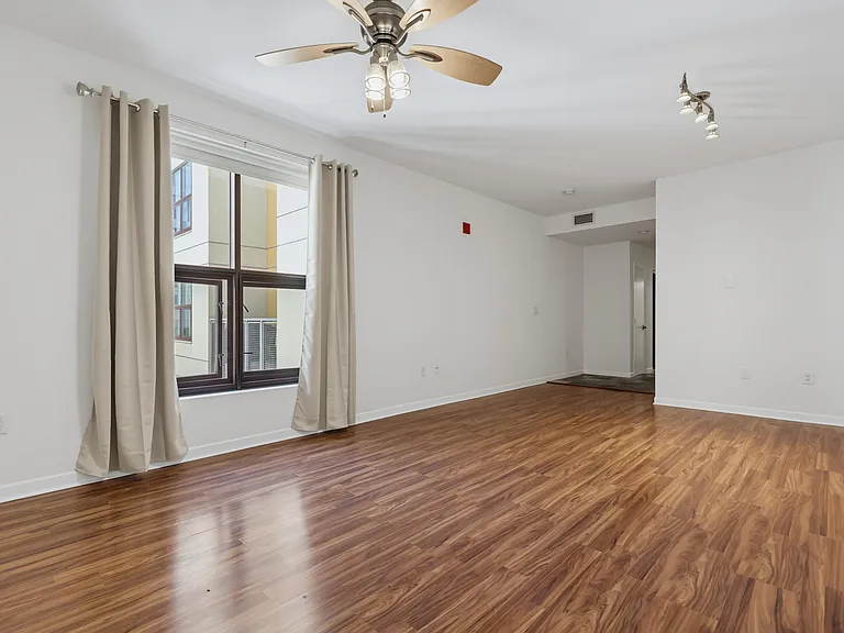 1150 J St #513 — Photo 8