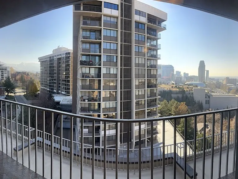 245 N Vine St #901 — Photo 36