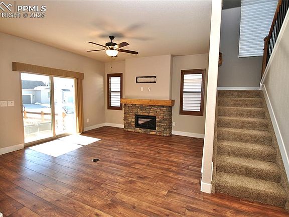 4th image of 724 Sage Forest Ln