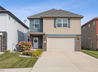 5527 Tuscan Ct S, Fargo, ND 58104