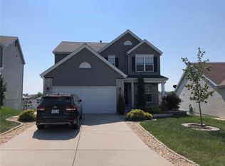 906 Tower Pl, O'Fallon, MO 63366