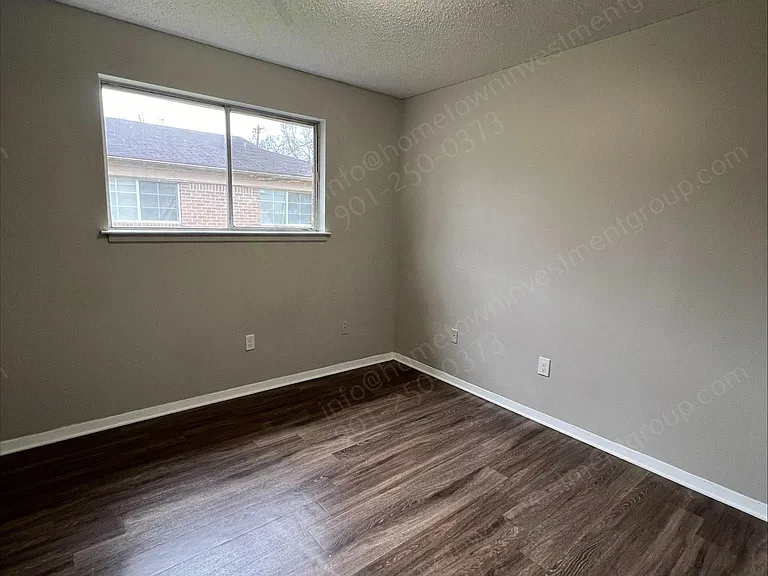 1405 Wells Station Rd — Photo 6