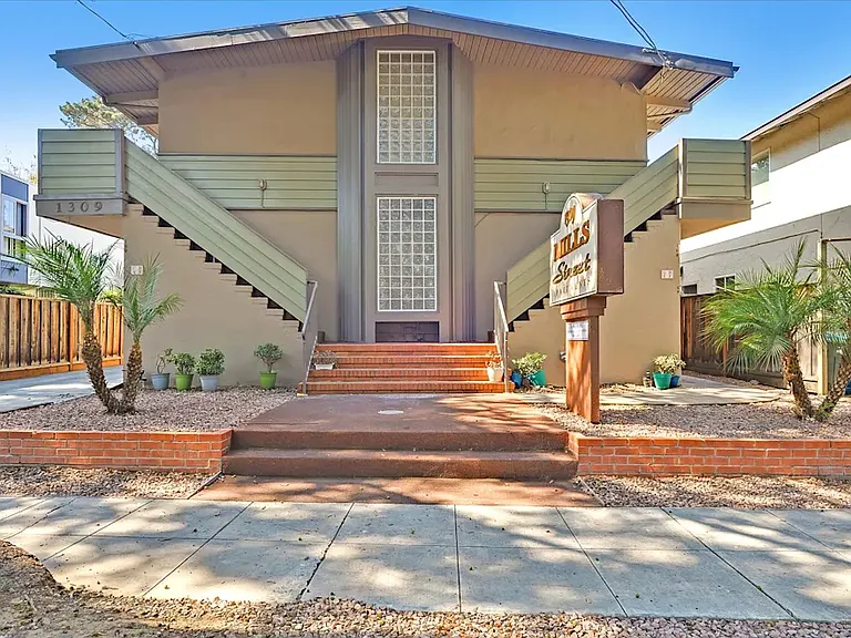 1309 Mills St #A — Photo 2