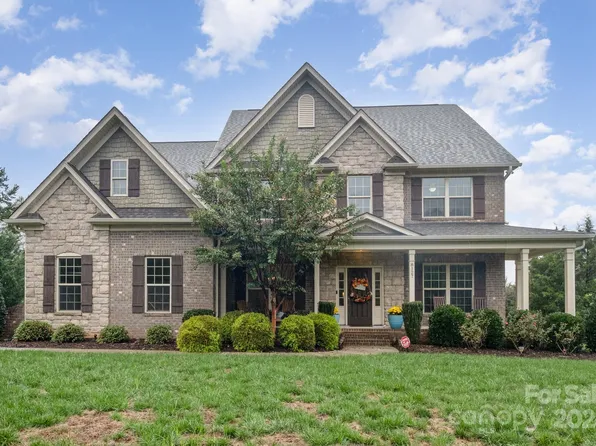 8127 Caliterra Dr, Mint Hill, NC 28227