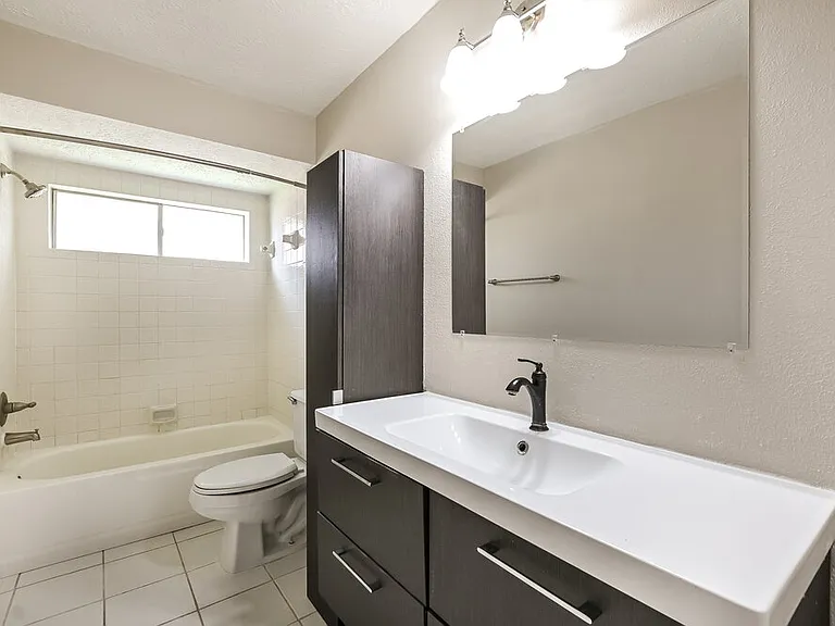 2927 Waterloo Rd — Photo 14