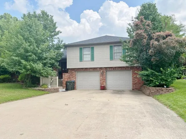 702 Dogwood Dr, Kirksville, MO 63501
