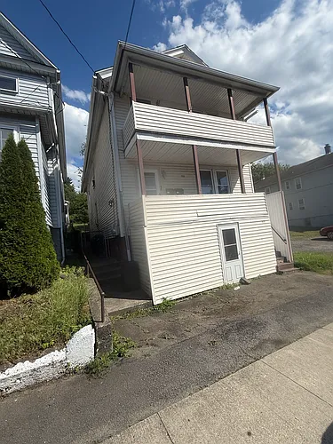 1415 Cedar Ave #2 Photo 1