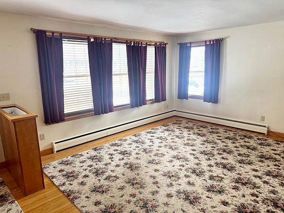 5th image of 9 Greenacre Road