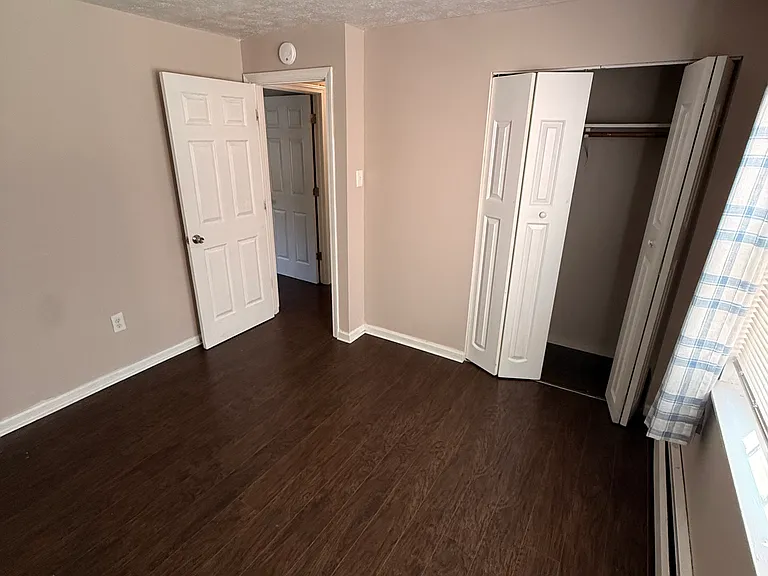 1081 Blue Hills Ave #B — Photo 16