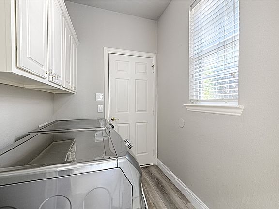 5th image of 2507 Mallard Ct