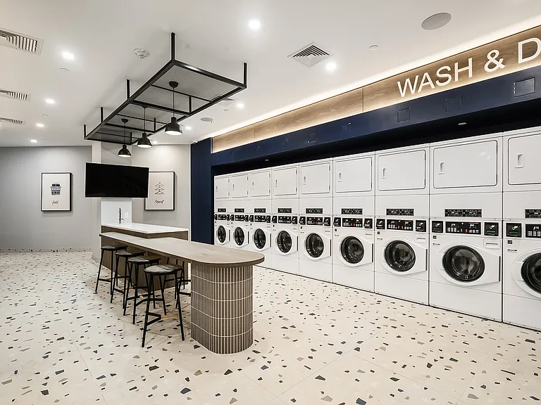 20 Rockwell Pl #1632D — Photo 30
