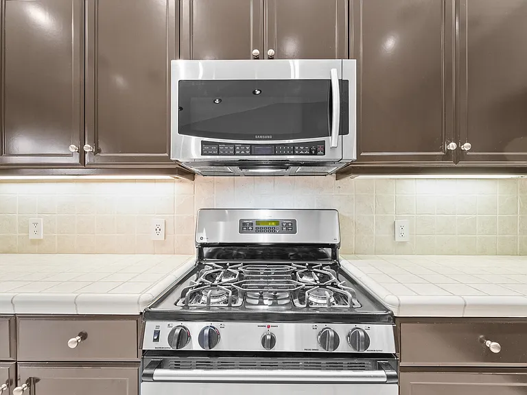 Montara Dr — Photo 10